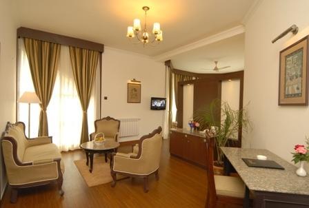 Arif Castles Hotel Nainital