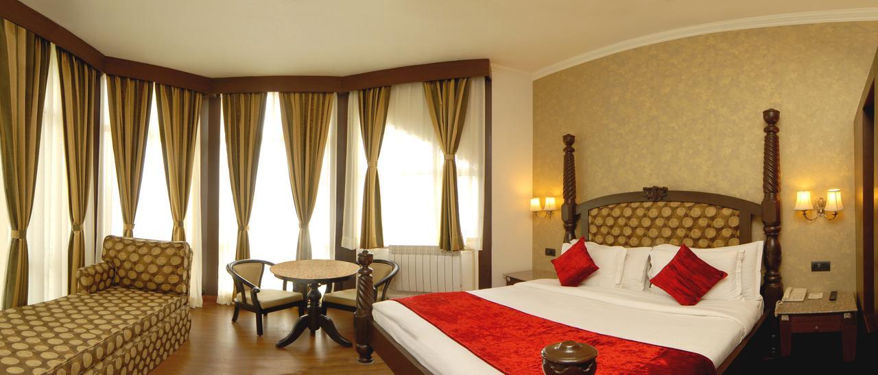Arif Castles 4*